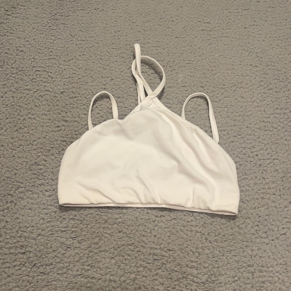 Lululemon Flow Y Strappy Bra Nulu *Light Support, A–C Cups White size 6 - Picture 1 of 5